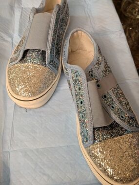 Sparkle Slip-On Women’s Sneakers - Silver & Blue Glitter